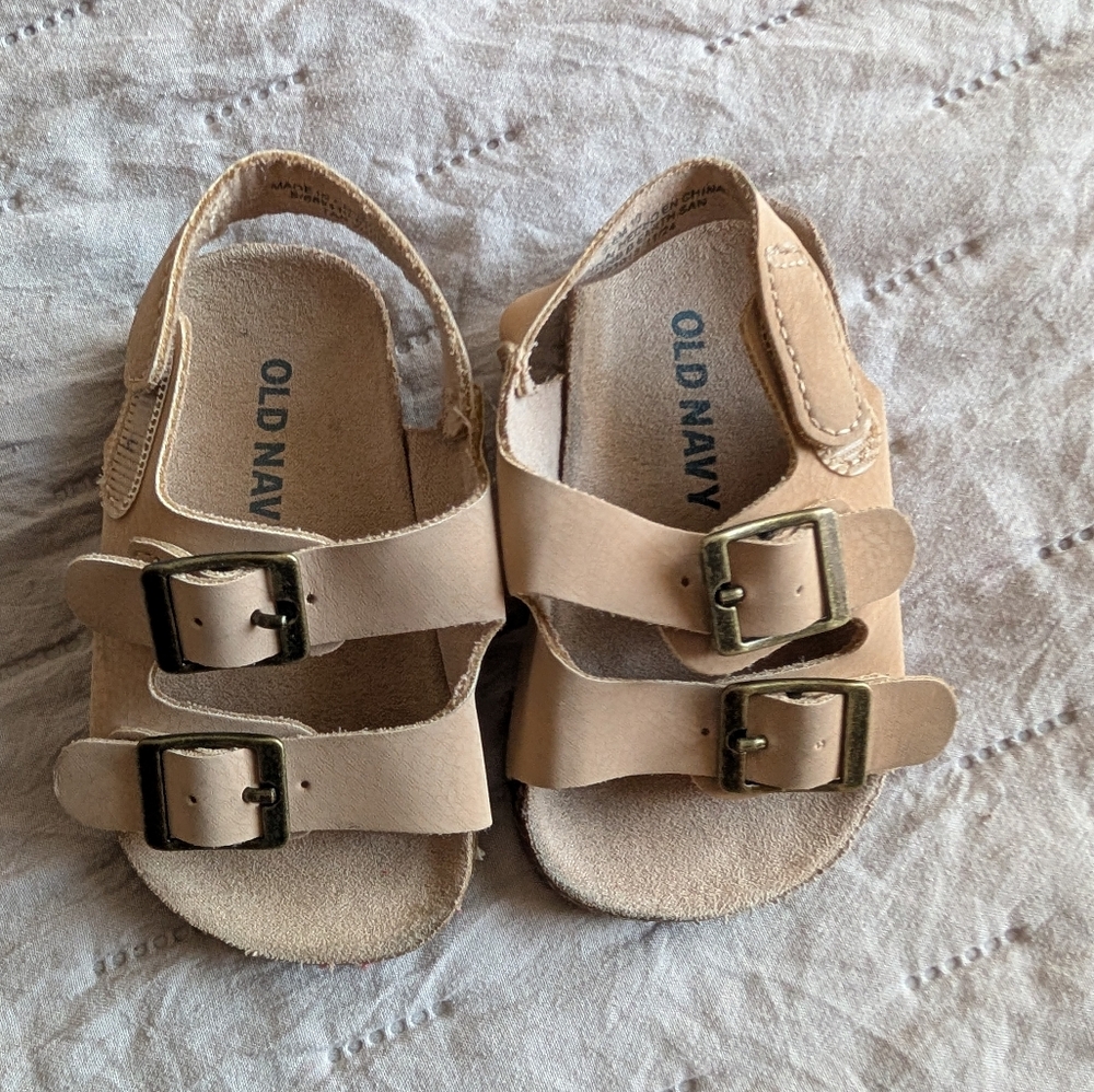 Old Navy Kids Beige Buckle Sandals